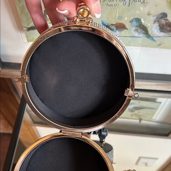 Chic Black and Gold Women's Clutch - Picture 9 of 11